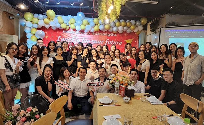ĐÓN SINH NHẬT 2 TUỔI CÙNG IELTS LANGGO