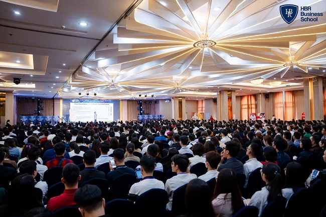 Marketing Summit 2024 - Xây dựng hệ thống Marketing đa nền tảng
