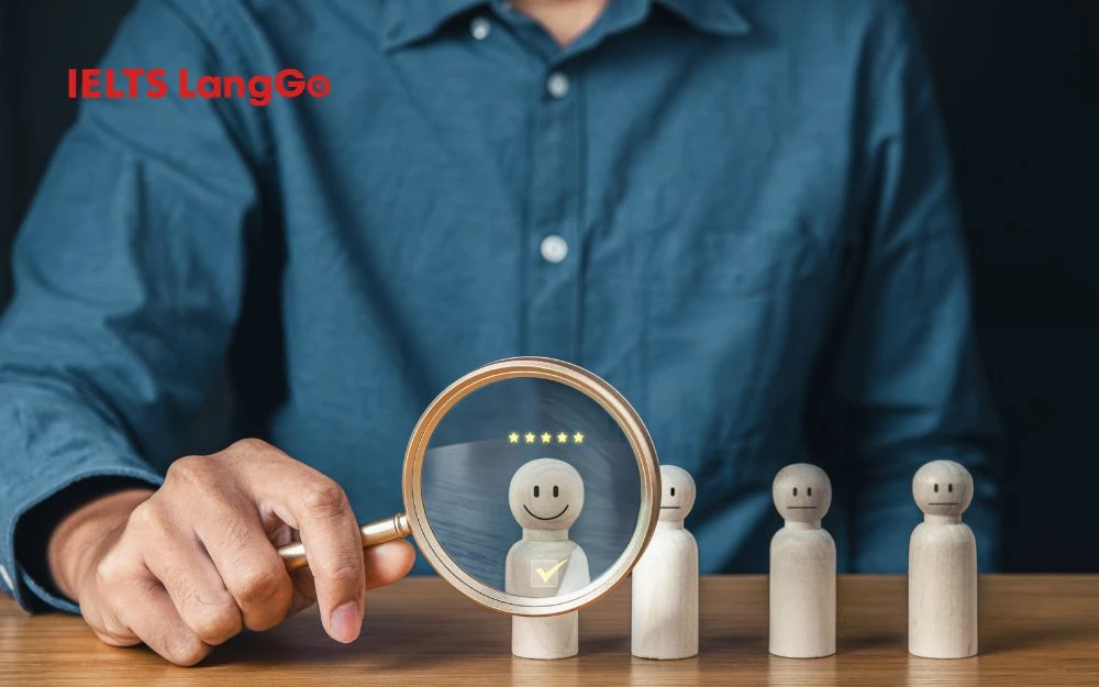Bộ phận nhân sự có thể bao gồm nhiều vai trò khác nhau tùy vào quy mô và nhu cầu của doanh nghiệp
