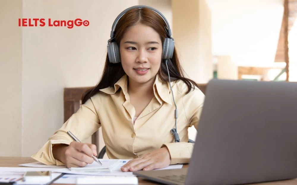 Vừa học vừa xem mạng xã hội gây mất tập trung và chán nản