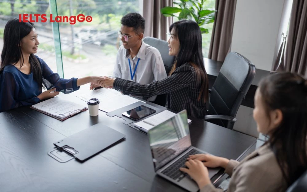 Cộng tác viên tuyển dụng