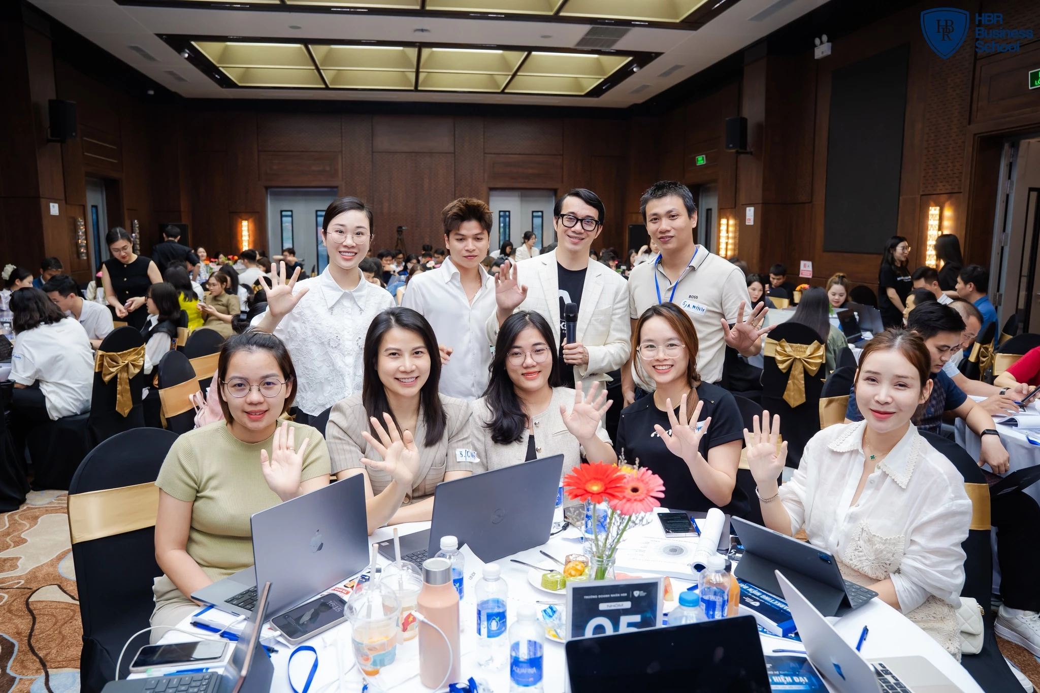 6 GIÁ TRỊ CỐT LÕI CỦA HBR HOLDINGS: BẢN ĐỒ THÀNH CÔNG TRONG KỶ NGUYÊN SỐ