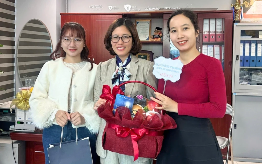 IELTS LangGo kính chúc quý thầy cô luôn tràn đầy nhiệt huyết để tiếp tục sứ mệnh khai mở trí tuệ cho thế hệ trẻ bứt phá