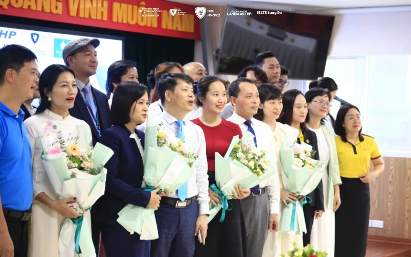 HBR Holdings ký kết hợp tác cùng nhà trường, mở ra bệ phóng sự nghiệp vững chắc cho sinh viên tại IELTS LangGo.