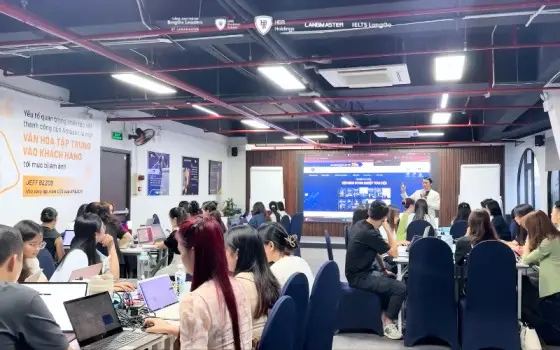 Các thành viên thực hành xây dựng và đóng gói Skill để ứng dụng AI vào quy trình công việc.