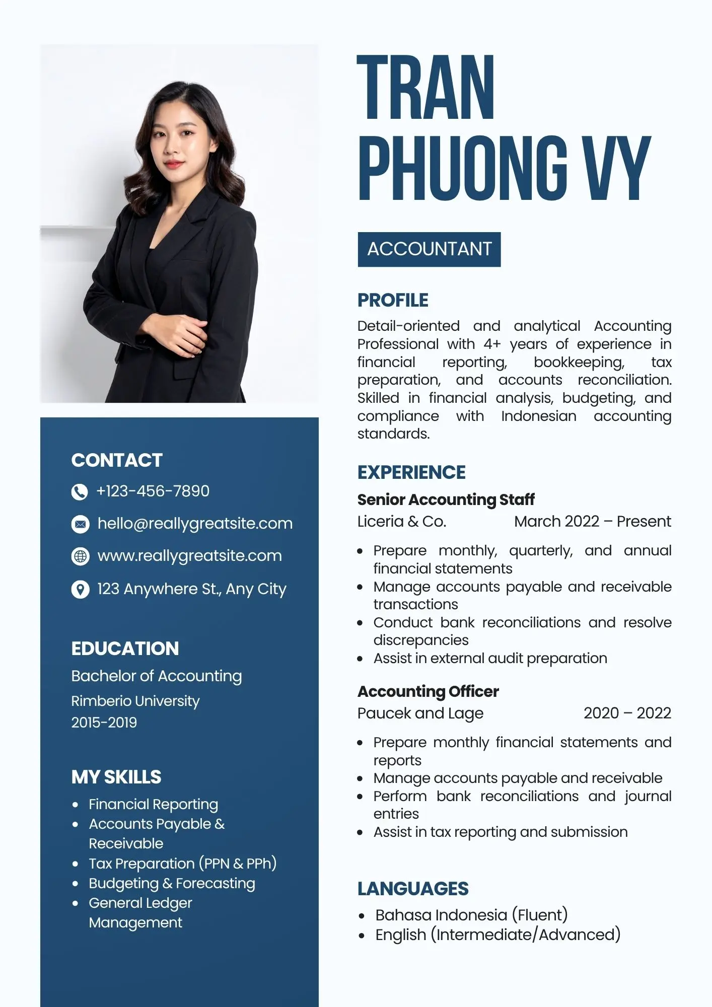 Mẫu CV kế toán tổng hợp bằng tiếng Anh